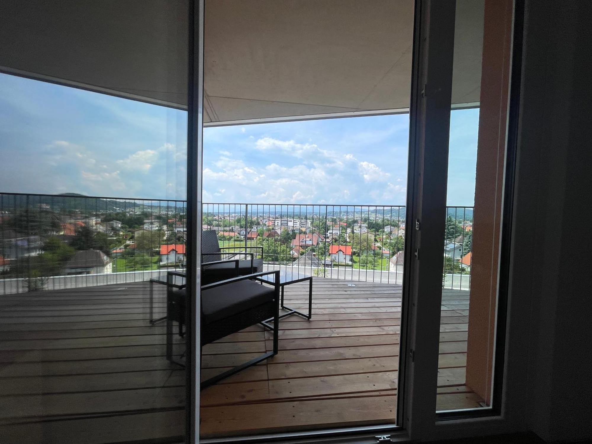100 Qm Penthouse, Self-Check-In, 2 Parkplaetze Apartment Graz Exterior foto