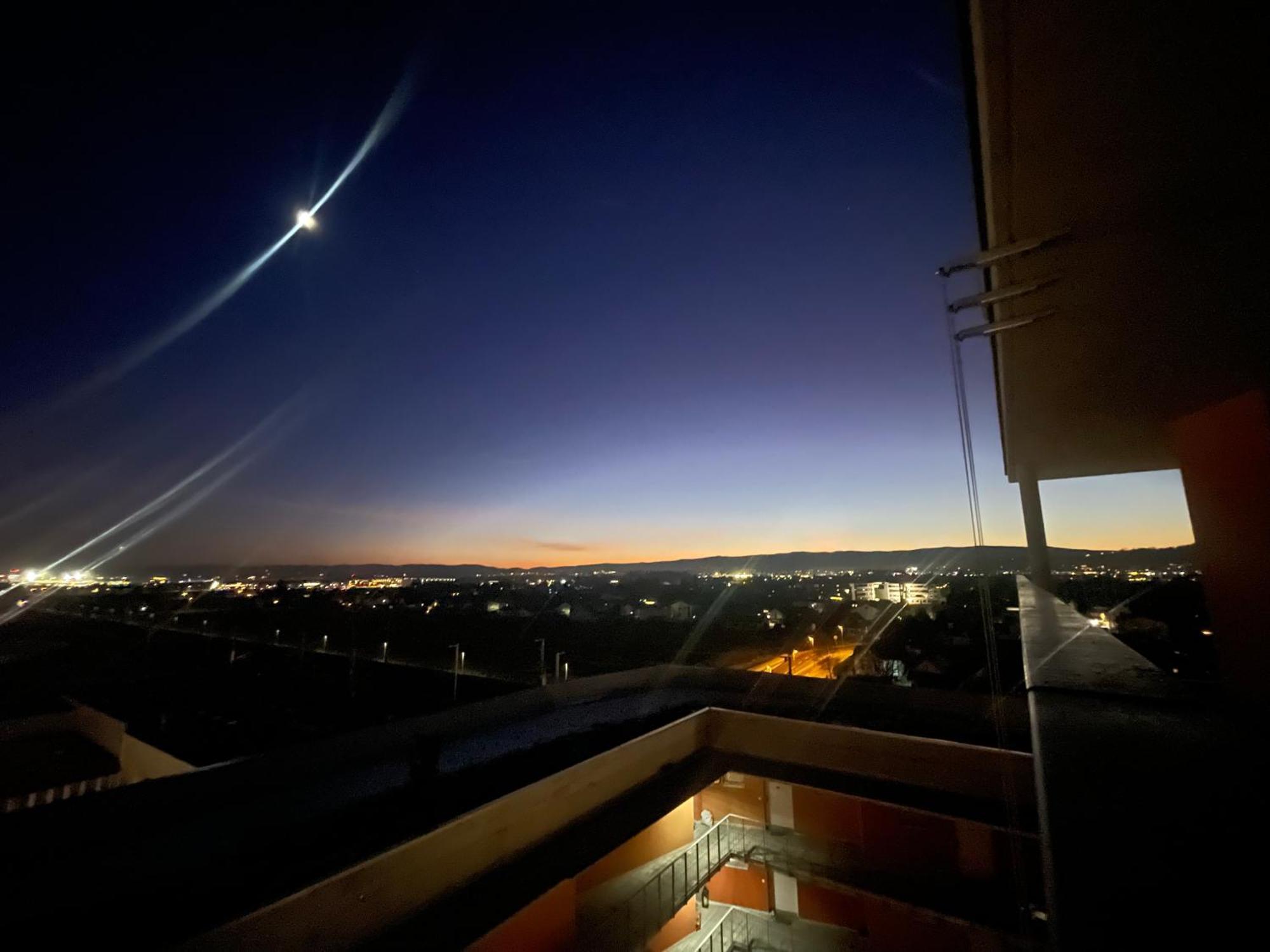 100 Qm Penthouse, Self-Check-In, 2 Parkplaetze Apartment Graz Exterior foto
