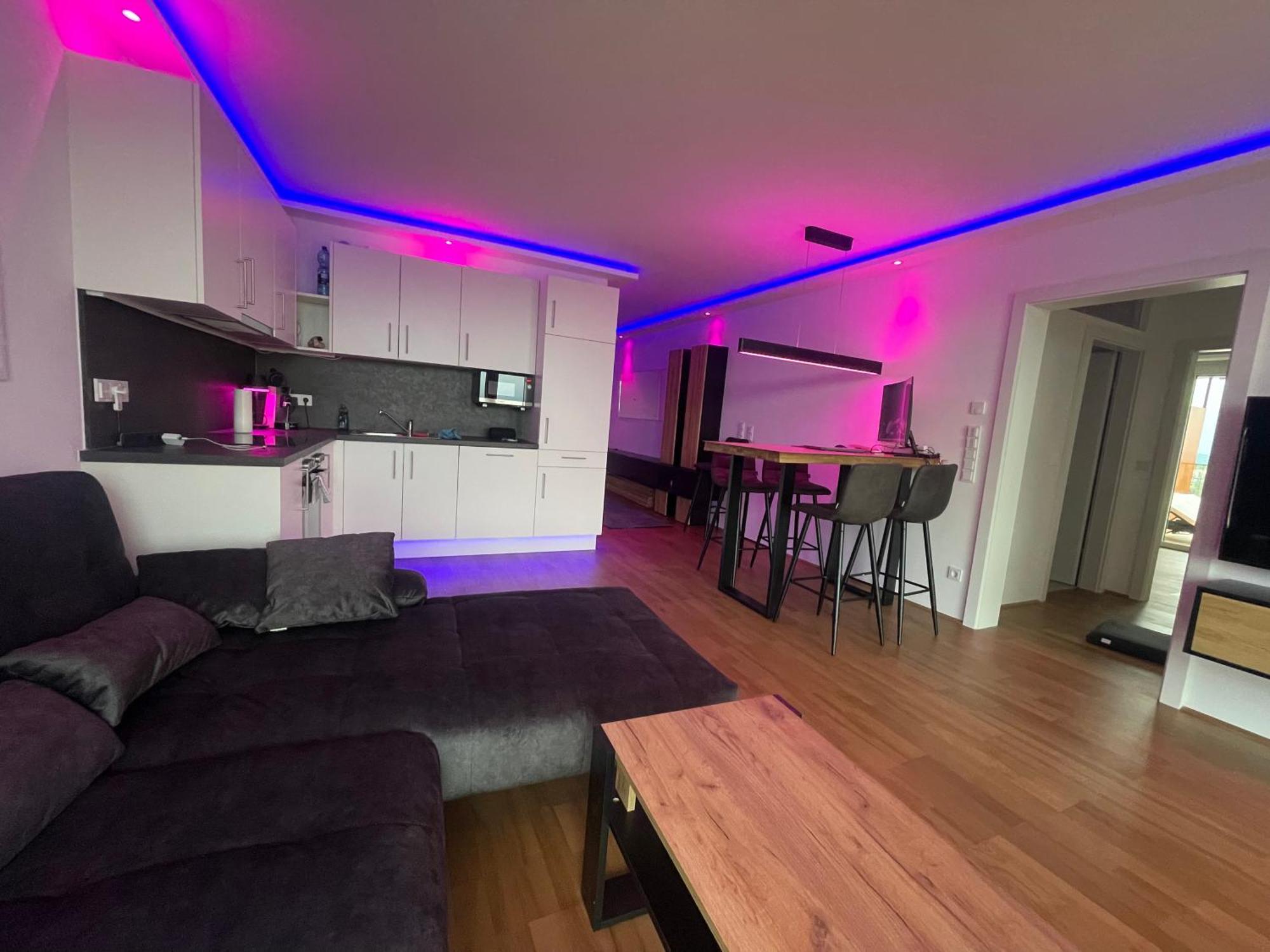 100 Qm Penthouse, Self-Check-In, 2 Parkplaetze Apartment Graz Exterior foto