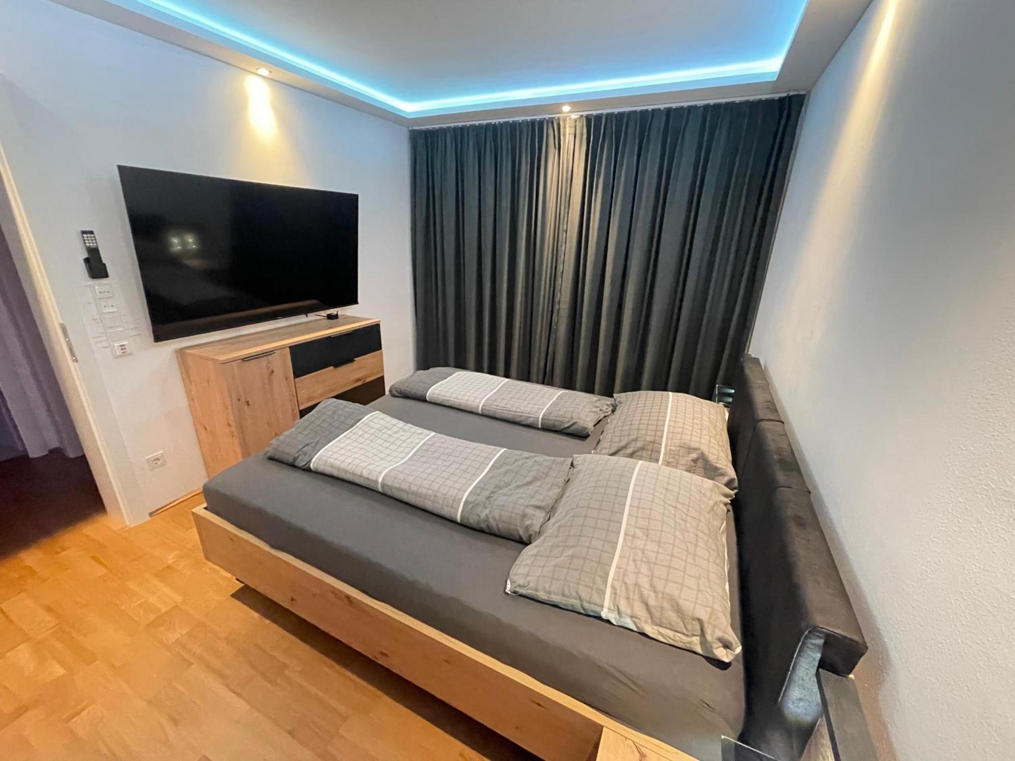 100 Qm Penthouse, Self-Check-In, 2 Parkplaetze Apartment Graz Exterior foto