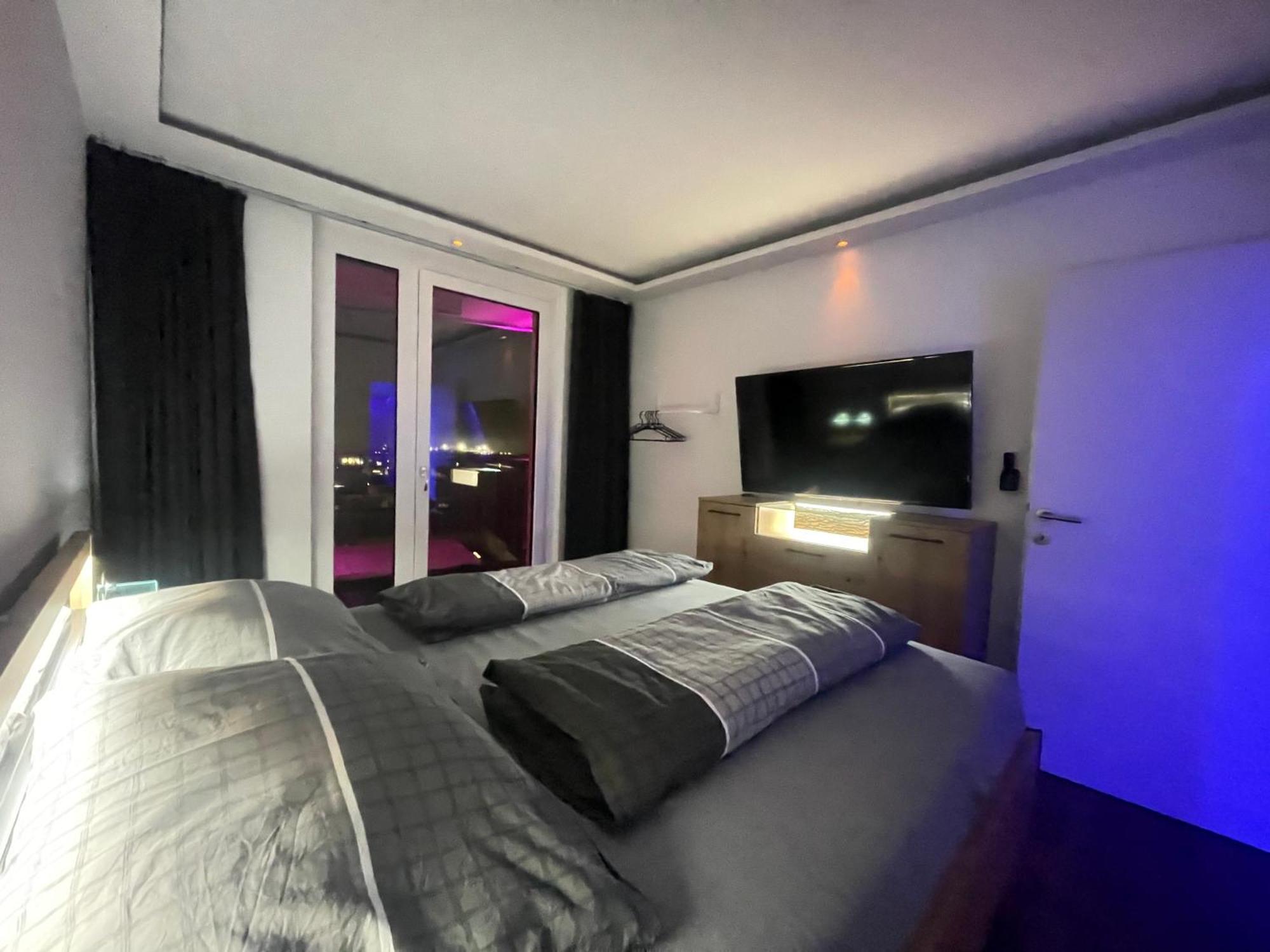 100 Qm Penthouse, Self-Check-In, 2 Parkplaetze Apartment Graz Exterior foto