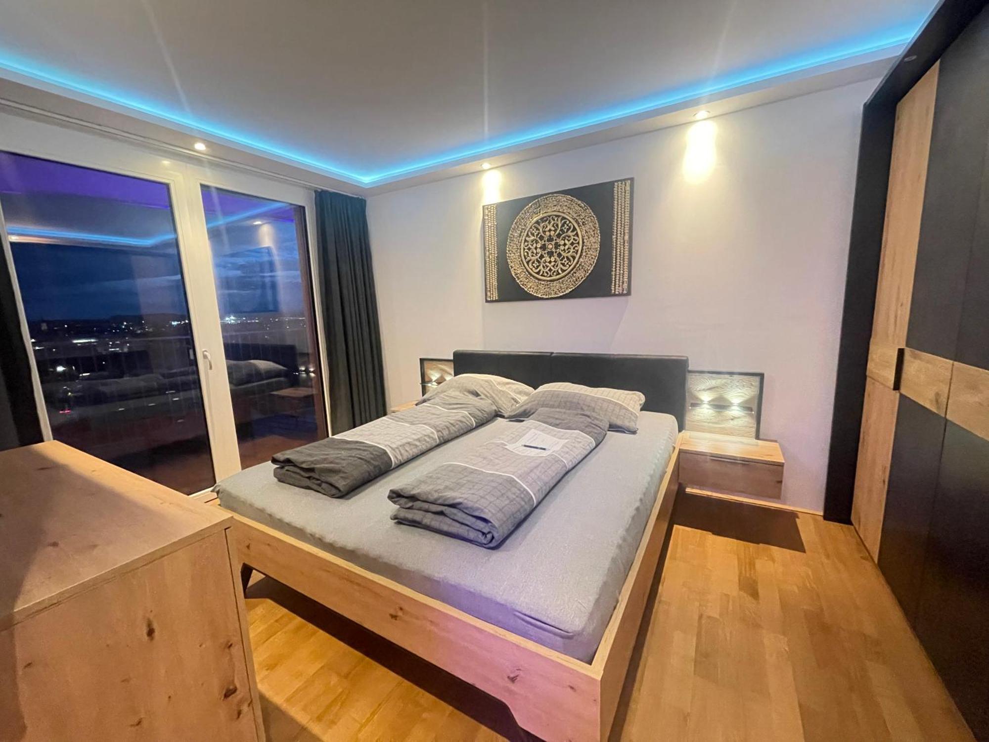 100 Qm Penthouse, Self-Check-In, 2 Parkplaetze Apartment Graz Exterior foto